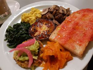 Day 3 / Sunday brunch at La Piparra in Bilbao