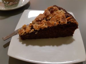Day 3 / Dessert / Almond cake at La Piparra in Bilbao