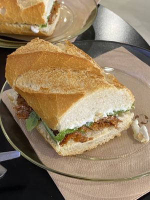 Bocadillo con chorizo and cheeze at La Piparra in Bilbao