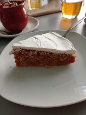 Tarta tres leches at La Piparra in Bilbao