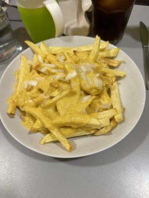 Cheese fries  at La Piparra in Bilbao