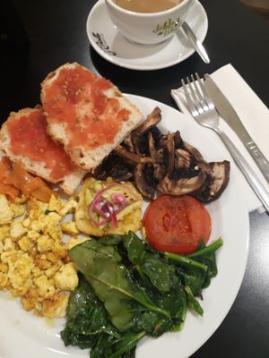 Weekend brunch at La Piparra in Bilbao