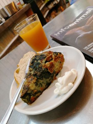 Tortilla de espinacas y chorizo at La Piparra in Bilbao