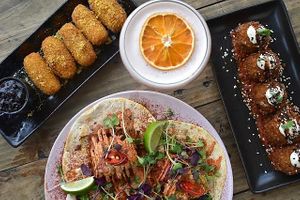  at Tyranny of Distance in Windsor