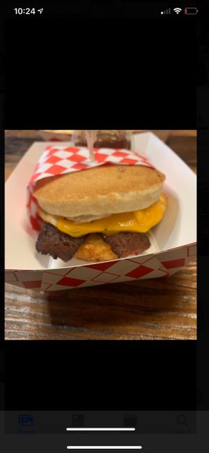 💚 at Munchies Vegan Diner in Santa Ana