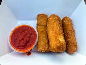Notzarella Sticks at Munchies Vegan Diner in Santa Ana