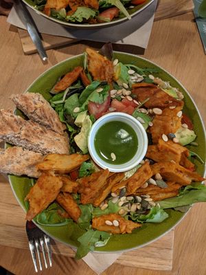 Vegan chicken salad, it was ok at Mr. Morris in Tilburg