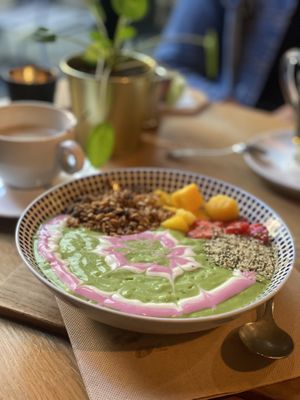   at Mr. Morris in Tilburg