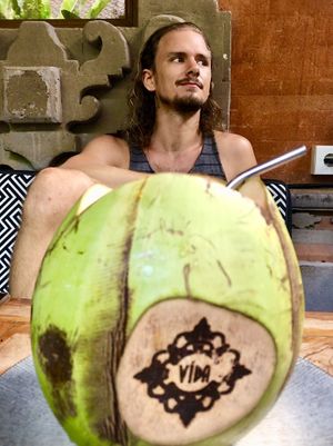 coconut time at Cafe Vida in Canggu