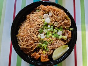 North American Style Pad-Thai takeout at Thonburi Thai Food in Collingwood