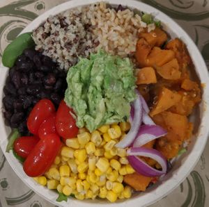 Tex Mex Taco Bowl at Tickled Tummy in Paris