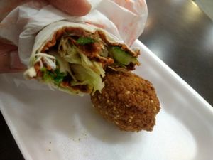 Falafel and wrap at Cigkoftem - Oil Tankstelle in Duisburg