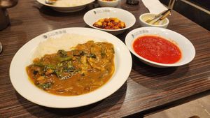 vegan curry with 3 orders of chopped tomato and spicy garlic at CoCo Ichibanya in Sendai