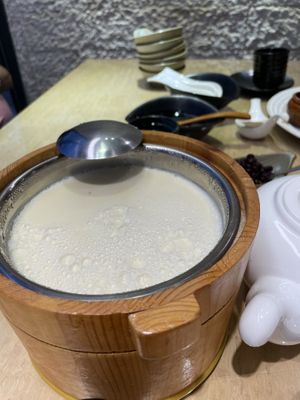   at Jū Cuì Shí Yān in Lukang