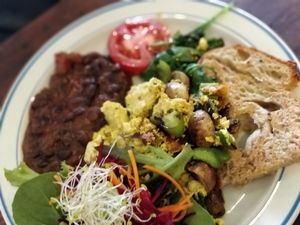 Breakfast at Plant Based Wholefoods in Katoomba