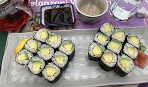 Avocado Maki  at Akakiko in Pasching