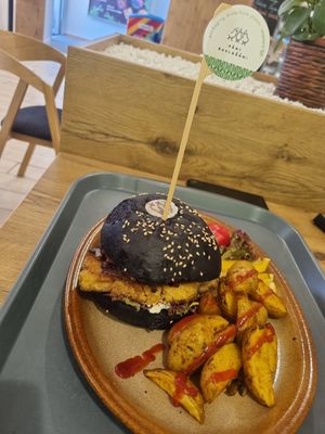 Mexican Burger at Pani Baklazani in Nitra