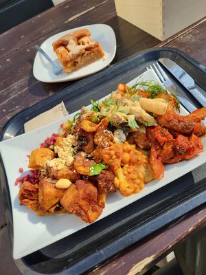 Mixed food from the buffet at Sattgrün Kolumba Viertel - Mitte in Cologne