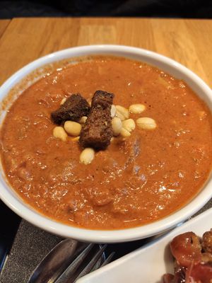 Vegan soup at Sattgrün Kolumba Viertel - Mitte in Cologne