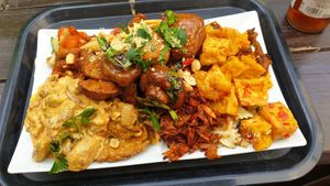 Loaded large plate at Sattgrün Kolumba Viertel - Mitte in Cologne