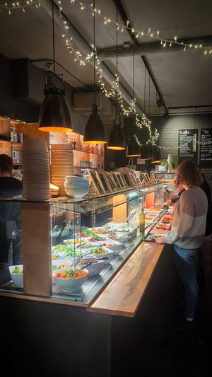 Énormément de choix! at Sattgrün Kolumba Viertel - Mitte in Cologne