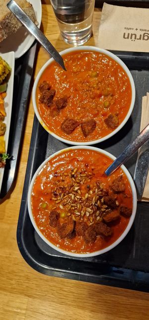 Lentil soup at Sattgrün Kolumba Viertel - Mitte in Cologne