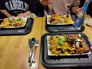 Medium plate at Sattgrün Kolumba Viertel - Mitte in Cologne