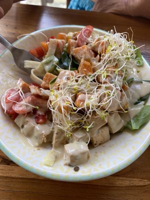 Bowl at One Happy Bowl in Noord