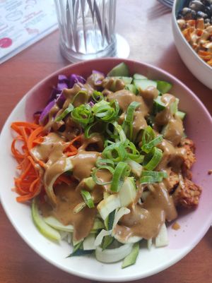  at One Happy Bowl in Noord