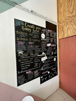   at One Happy Bowl in Noord