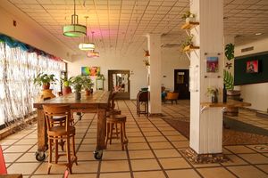 cas cultural at One Happy Bowl in Noord