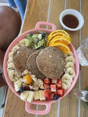   at One Happy Bowl in Noord