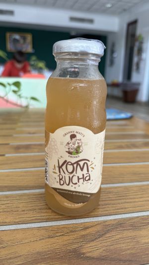 Kombucha  at One Happy Bowl in Noord