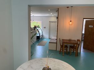 Main counter and seatingg  at One Happy Bowl in Noord