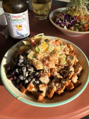 Bowl at One Happy Bowl in Noord