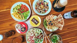 Are you going for a poké bowl or 1 of our all day breakfast bowls? at One Happy Bowl in Noord