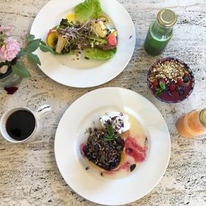 Absolutely delicious vegan and gluten-free breakfast! 10/10 😍 at Jord & Bord Örnahusen in Borrby