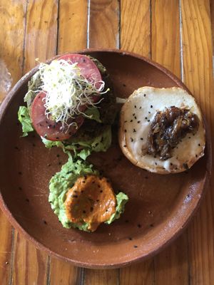 hamburguesa  at Piyoli in Puerto Escondido
