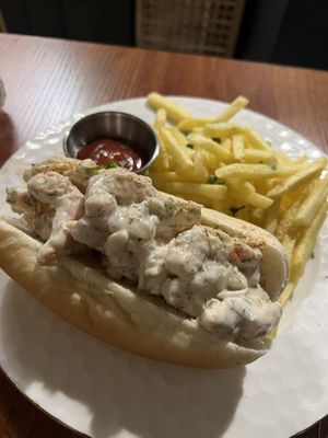 Shrimp roll  at Drunken Vegan - 드렁큰비건 in Seoul