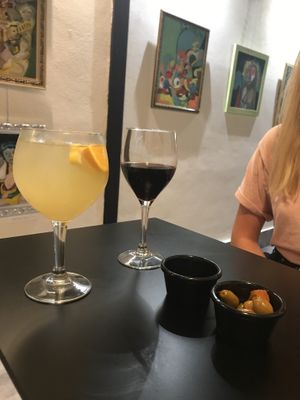 Tinto de Verano Blanco & ecological red wine  at Purpura Project in Alicante
