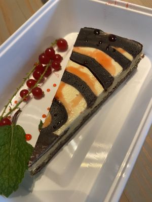 😋   at Uit India in Alkmaar