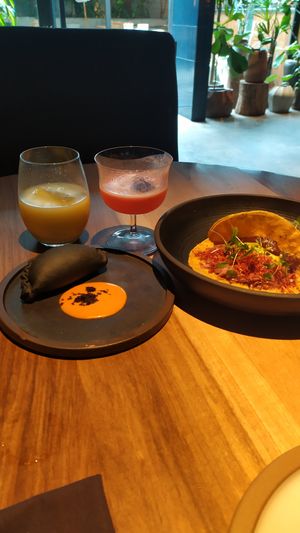 La comida tiene muy buena presentación. at SACRO in Buenos Aires