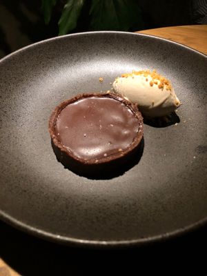 Tortita de chocolate y helado vegan! Excelente  at SACRO in Buenos Aires