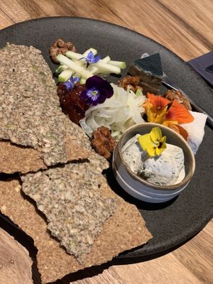 Plato de quesos! Ojalá pudiera llevarlo en la maleta!  at SACRO in Buenos Aires