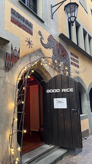 Außenansicht  at Good Rice zum Elefanten in Konstanz