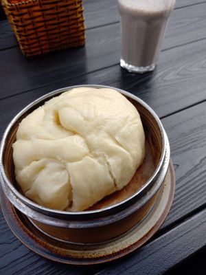 7 - gefüllter Hefekloß at Quan Xanh in Leipzig