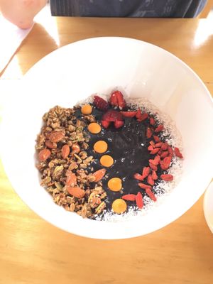 black smoothie bowl at Puerto&Co in Puerto Viejo De Talamanca