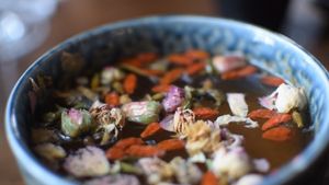 rose tea at Secret Garden in Berlin