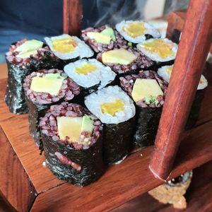 Daruma maki & Happy Dragon maki #Veganuary at Secret Garden in Berlin