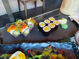 Angry samurai (left) and happy dragon (right)  at Secret Garden in Berlin